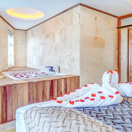 Unique Cappadocia Palace Szálloda Göreme